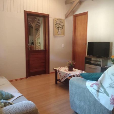 グラマド Casa Ruschel Apto 1ヴィラ エクステリア 写真
